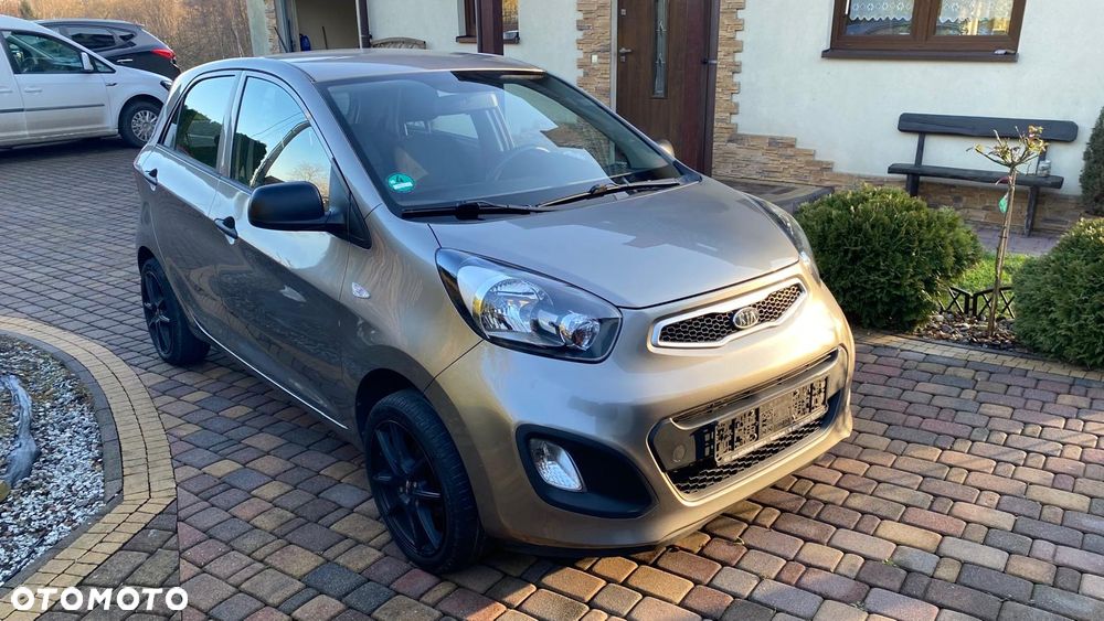Kia Picanto 1.0 Dream Team Edition - 1