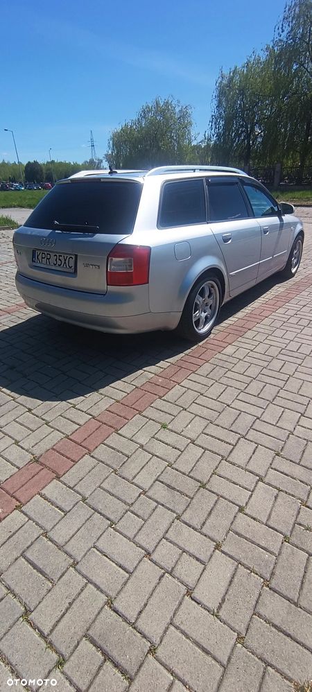 Audi A4 Avant - 4