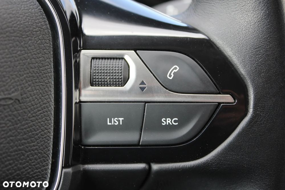 Peugeot 3008 1.5 BlueHDi Active S&S - 16