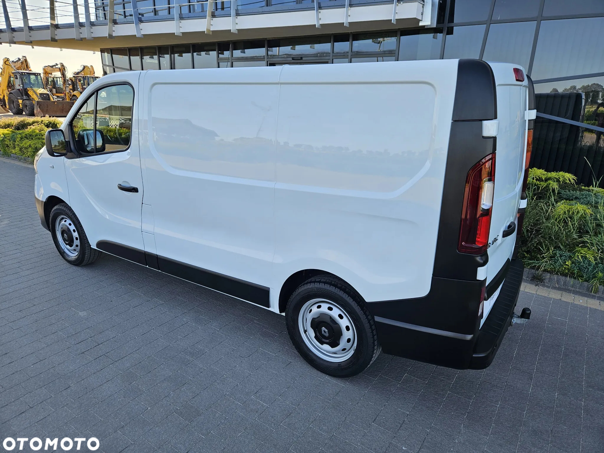 Renault Trafic - 16