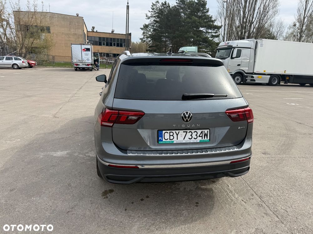 Volkswagen Tiguan Allspace 2.0 TSI 4Mot Life DSG - 8