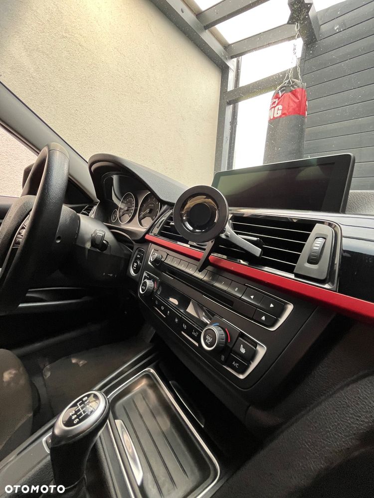BMW Seria 3 320d - 16