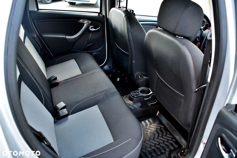 Dacia Duster 1.5 dCi Blackstorm 4x4 - 18
