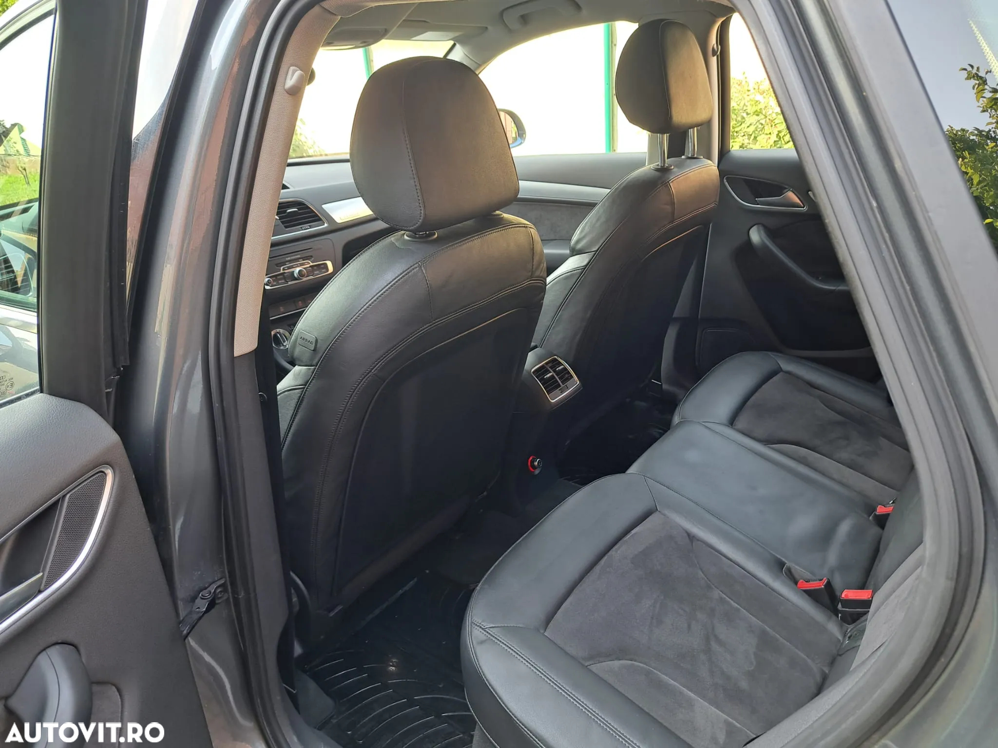 Audi Q3 2.0 TFSI Quattro - 6