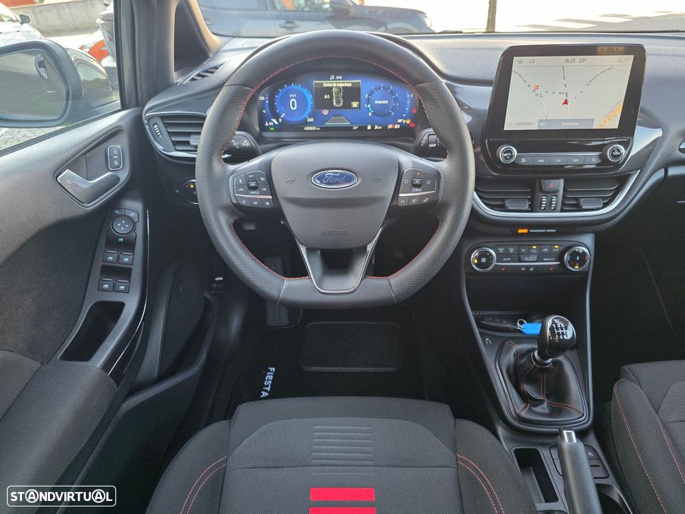 Ford Fiesta 1.0 EcoBoost MHEV ST-Line X - 25