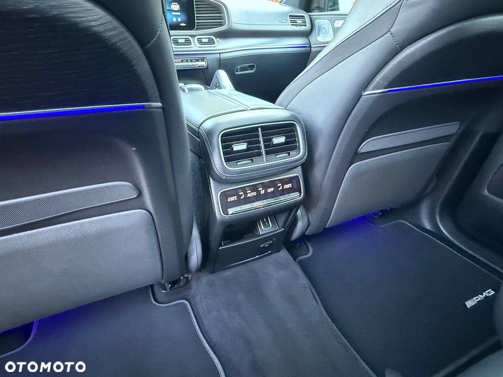 Mercedes-Benz GLS - 30