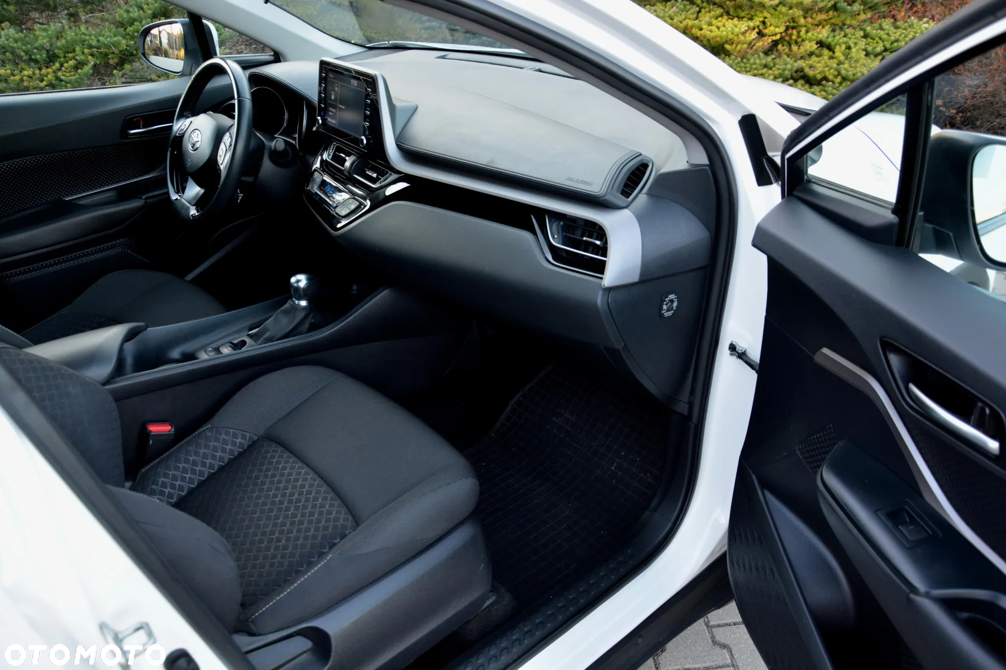 Toyota C-HR 1.8 Hybrid Comfort - 22