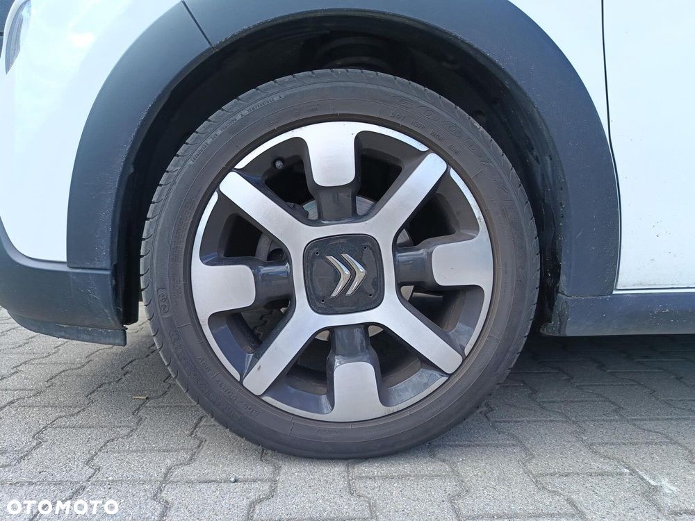 Citroën C3 1.2 PureTech Elle - 12