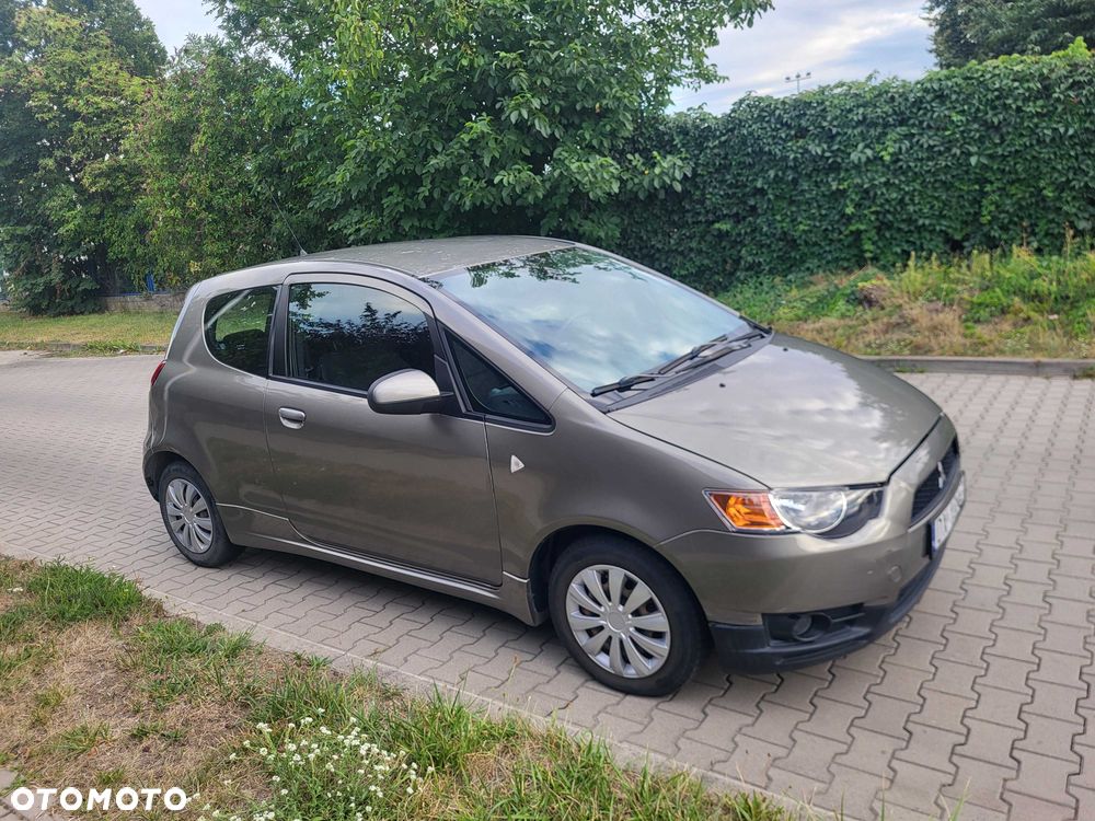 Mitsubishi Colt - 1