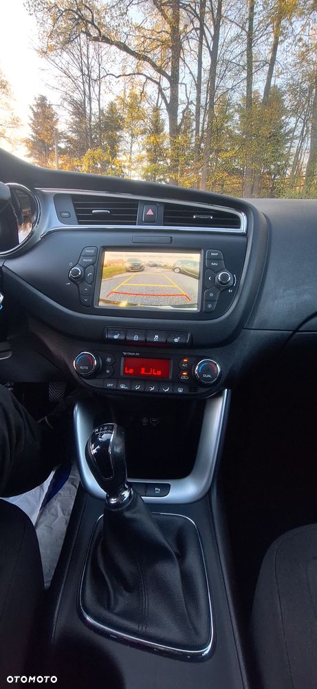 Kia Ceed 1.6 GDI Dream Team Edition - 14