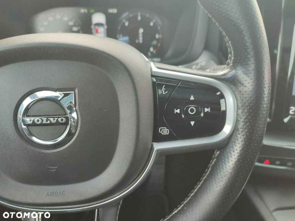 Volvo XC 60 - 31