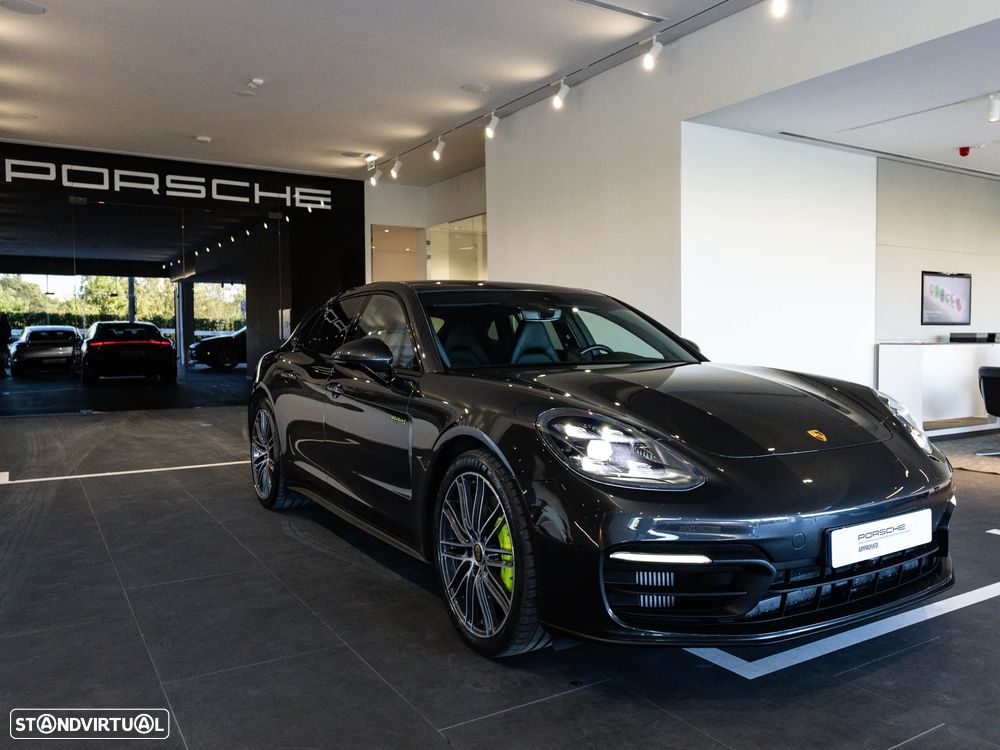 Porsche Panamera Sport Turismo 4 E-Hybrid Platinum Edition - 2