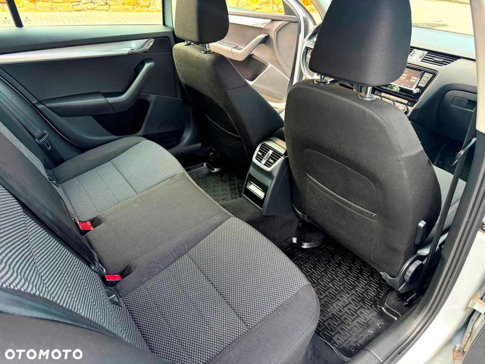 Skoda Octavia 1.6 TDI Style DSG - 14