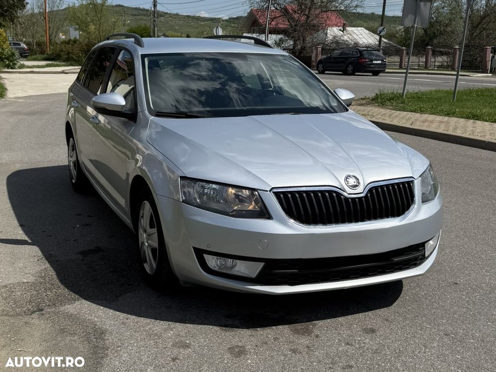 Skoda Octavia 2.0 TDI (Green tec) DSG Style - 3
