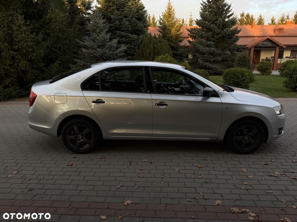 Skoda Rapid 2014 photo 3