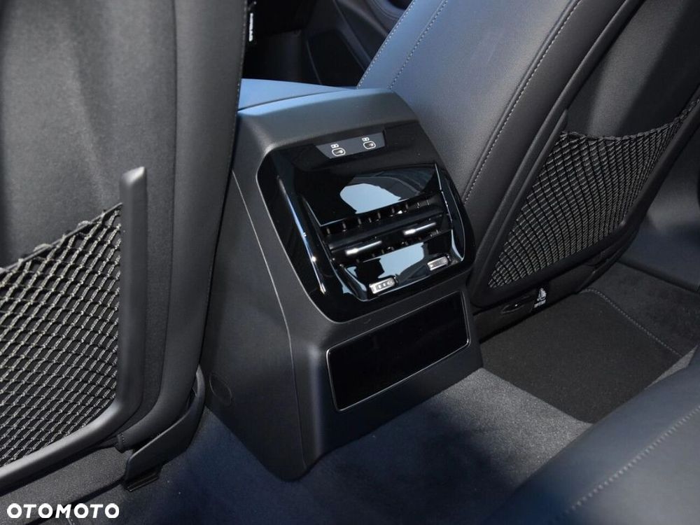 Audi A6 Avant TDI mHEV Quattro S tronic - 12