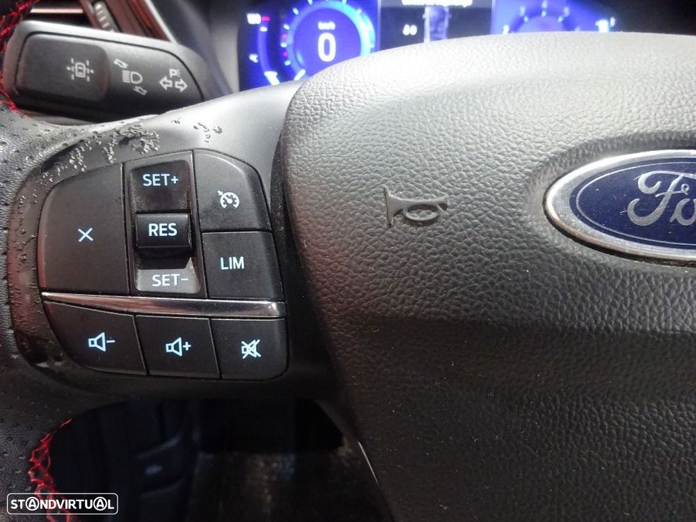 Ford Kuga 1.5 EcoBoost ST-Line - 19