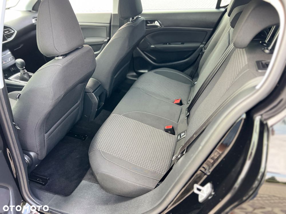 Peugeot 308 1.5 BlueHDi Active S&S - 17