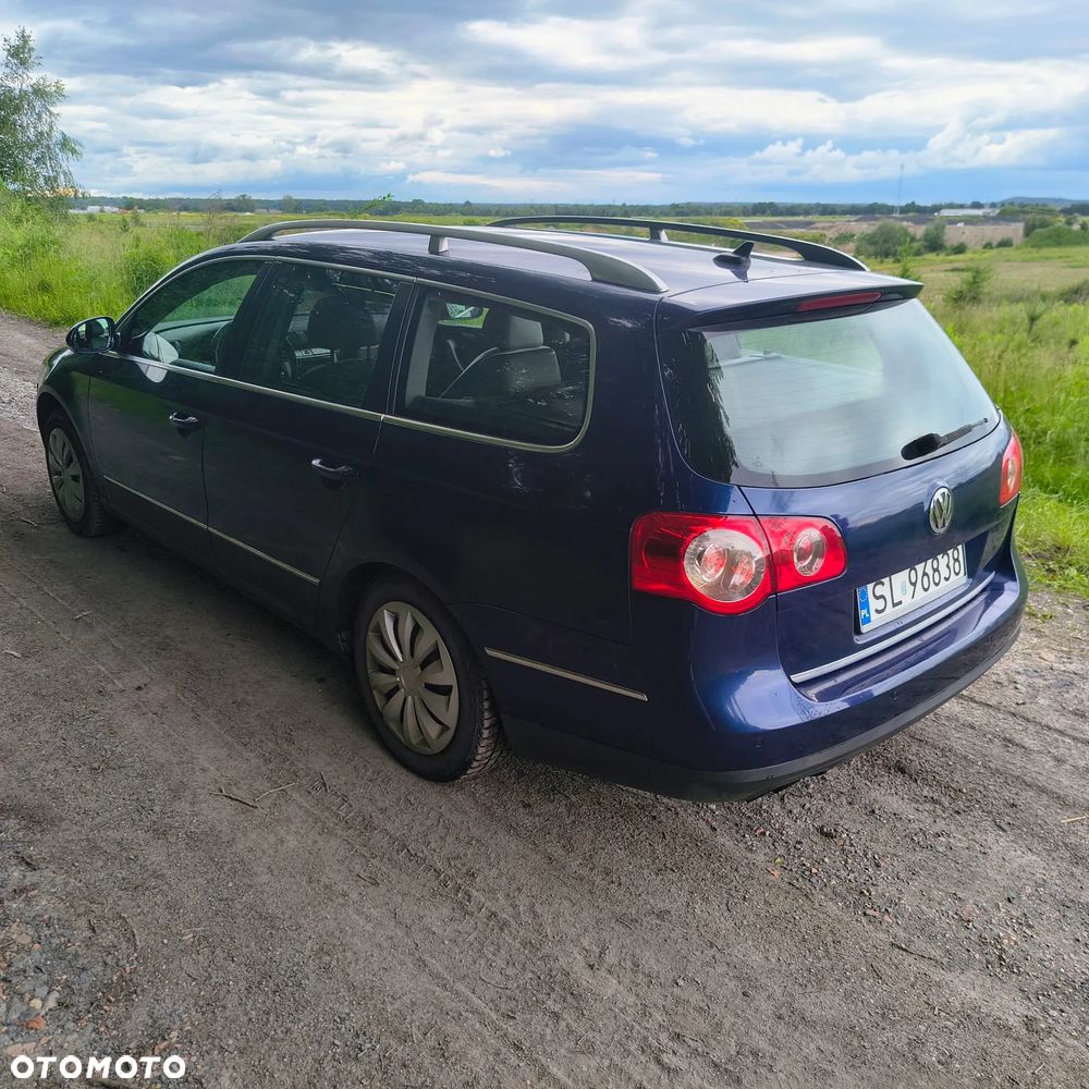 Volkswagen Passat 2.0 TDI Highline - 14