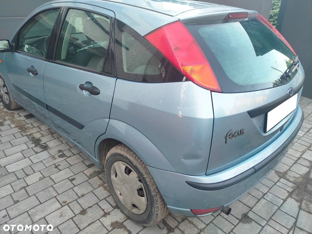 Ford Focus 1.6 FX - 12