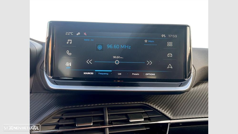 Peugeot 2008 1.2 PureTech Style — fotografia 18