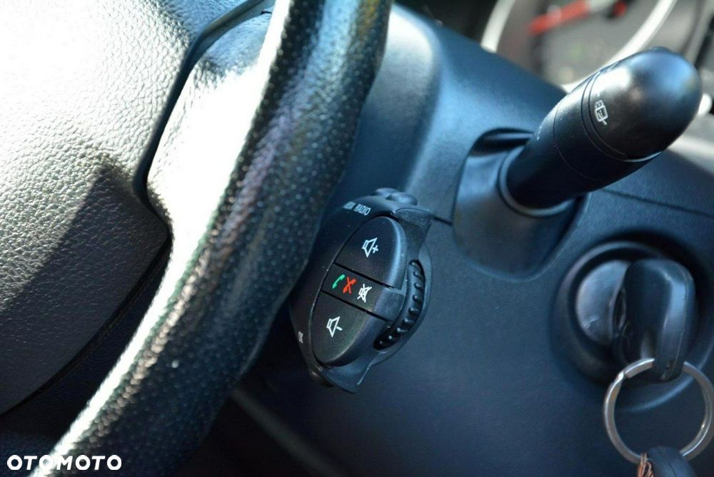 Dacia Duster 1.6 16V 105 4x2 Prestige - 24