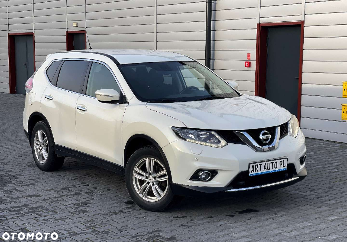Nissan X-Trail - 2