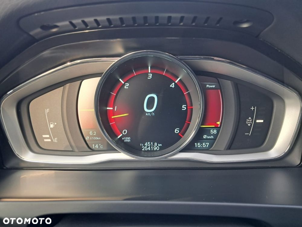 Volvo V60 D3 Edition - 17