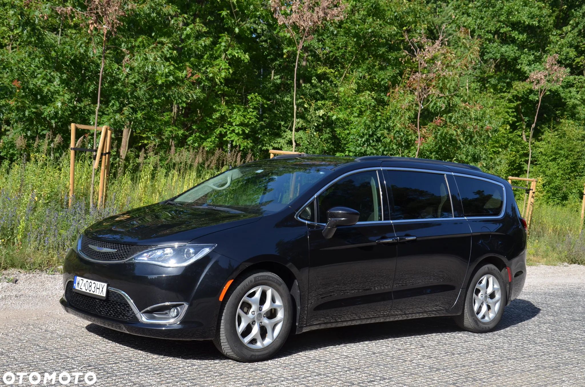 Chrysler Pacifica - 1