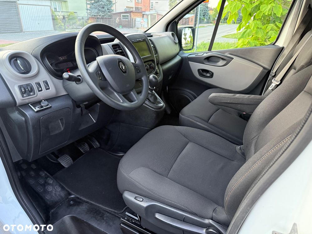 Renault Trafic - 19