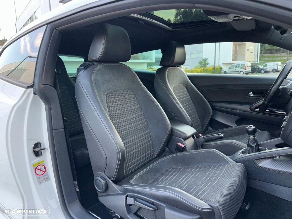 VW Scirocco 2.0 TDI Sport - 12