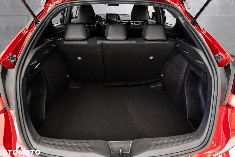 Toyota C-HR Lounge - 24