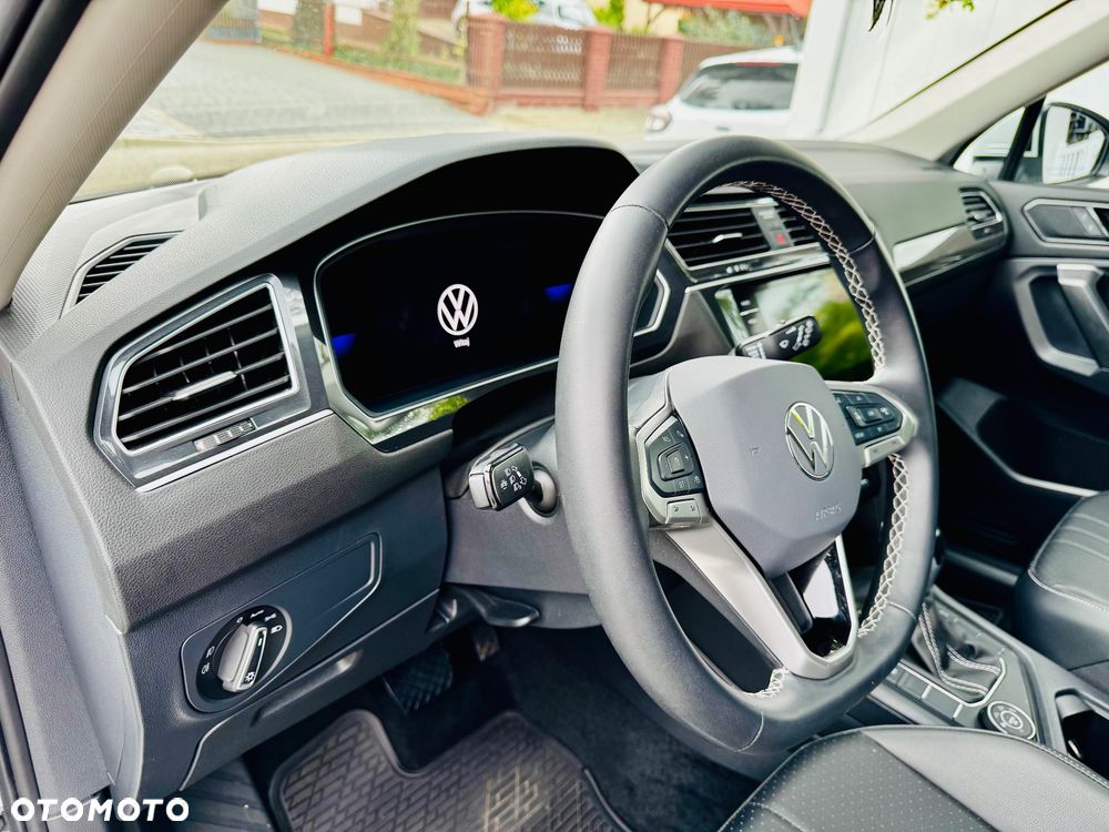 Volkswagen Tiguan - 10