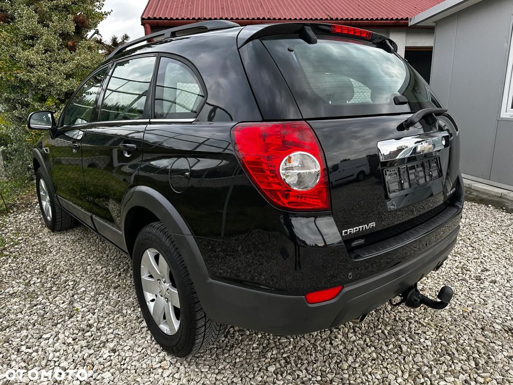 Chevrolet Captiva 2.4 2WD LT - 18
