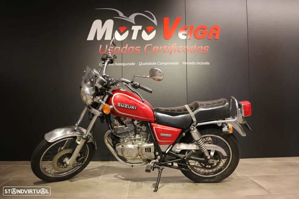 Suzuki GN 250 - 2