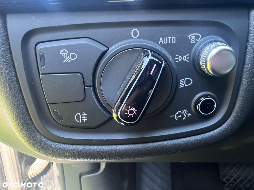 Audi A8 4.0 TFSI cylinder on demand quattro tiptronic Lang - 23
