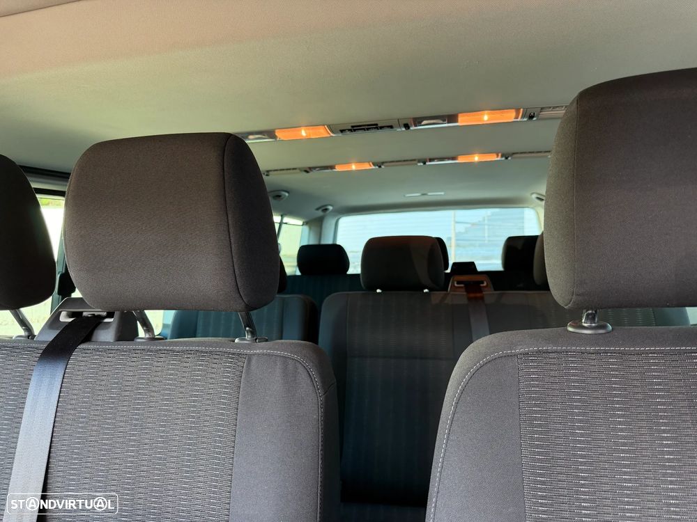 VW Transporter Caravelle Longa EU6 Comfortline - 11