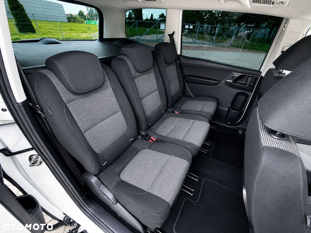 Volkswagen Sharan 2.0 TDI DPF BlueMotion Comfortline - 22