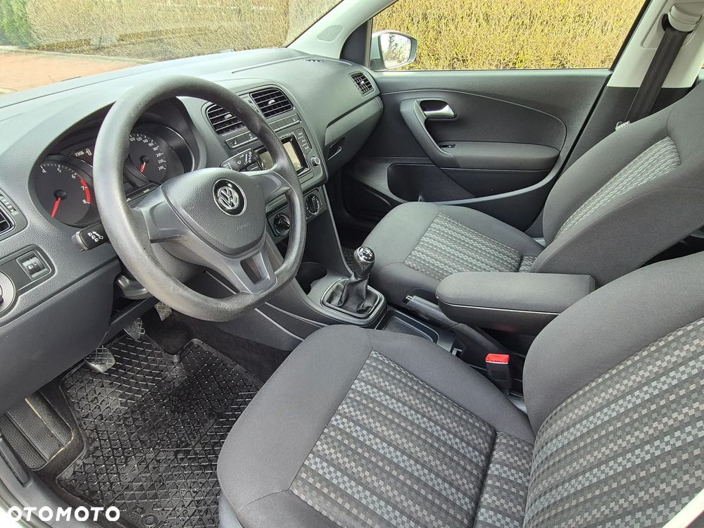 Volkswagen Polo - 10
