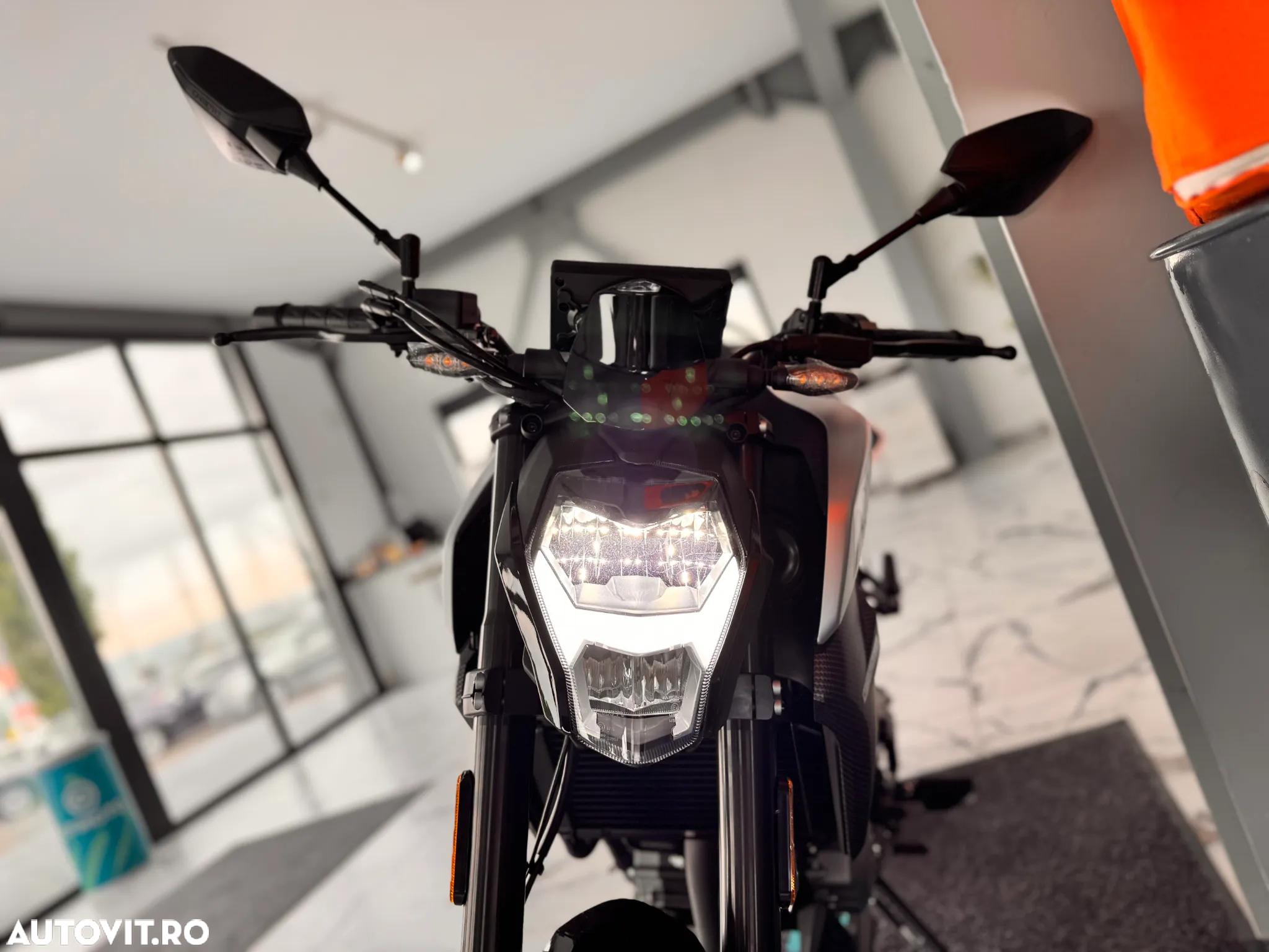 CF Moto 300NK ABS - 7