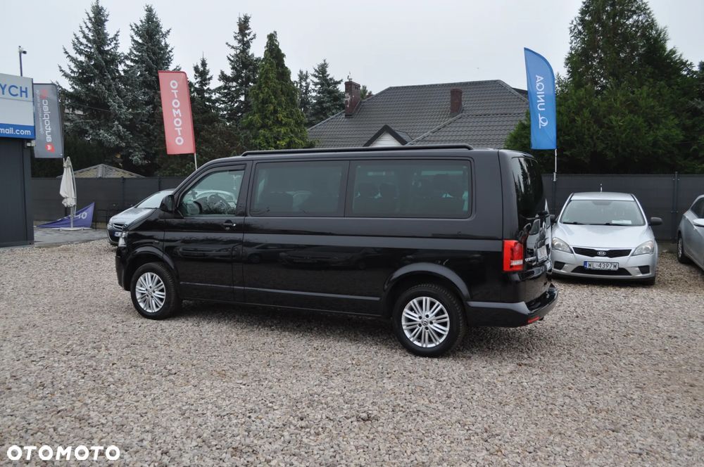 Volkswagen Caravelle - 11
