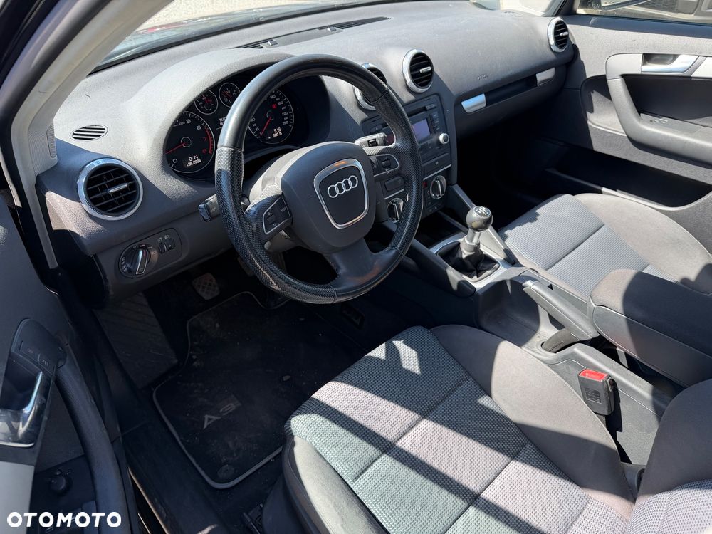 Audi A3 Sportback 1.6 Ambition - 37