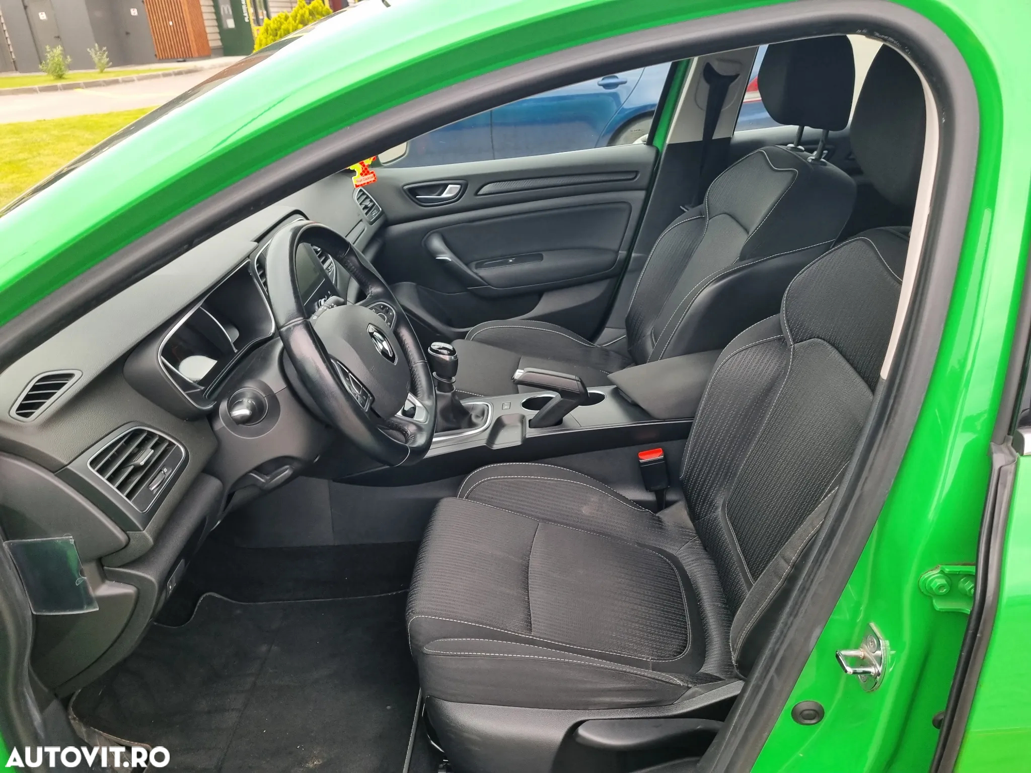 Renault Megane BLUE dCi 115 BUSINESS EDITION - 5