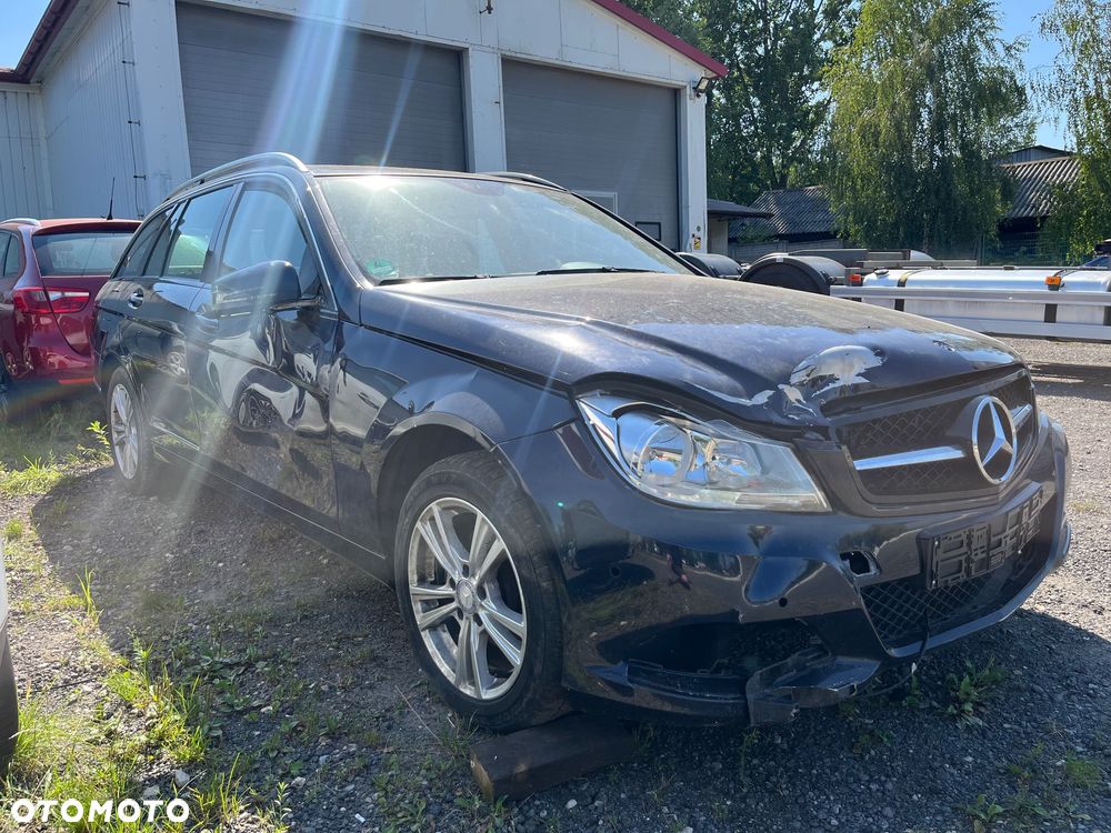 Mercedes-Benz Klasa C 200 T CDI Avantgarde Edition - 9