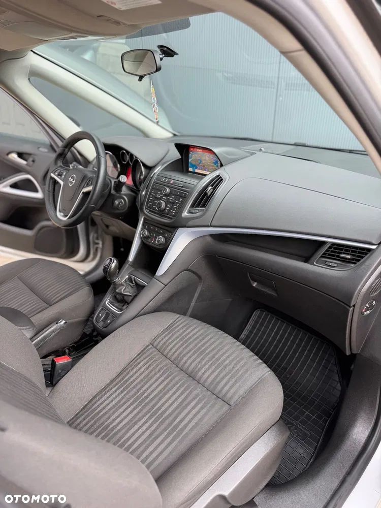 Opel Zafira 1.4 Turbo (ecoFLEX) Start/Stop Business Innovation - 22