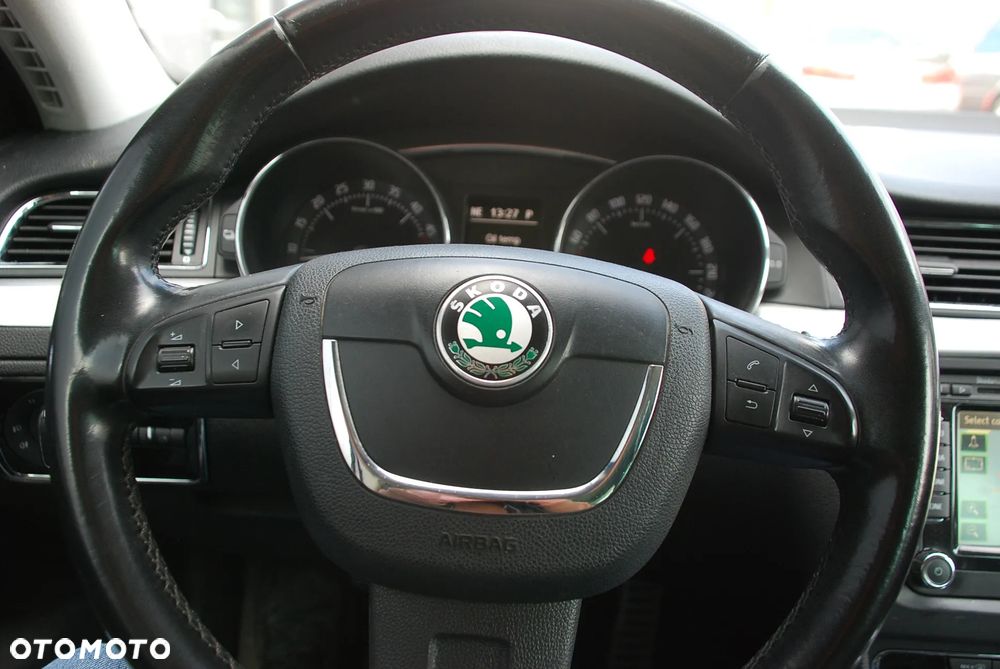 Skoda Superb 2.0 TDI Green tec DSG Elegance - 11