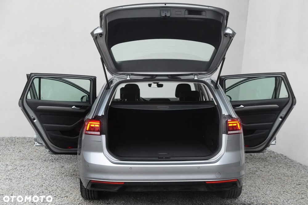 Volkswagen Passat 1.5 TSI EVO Elegance DSG - 23
