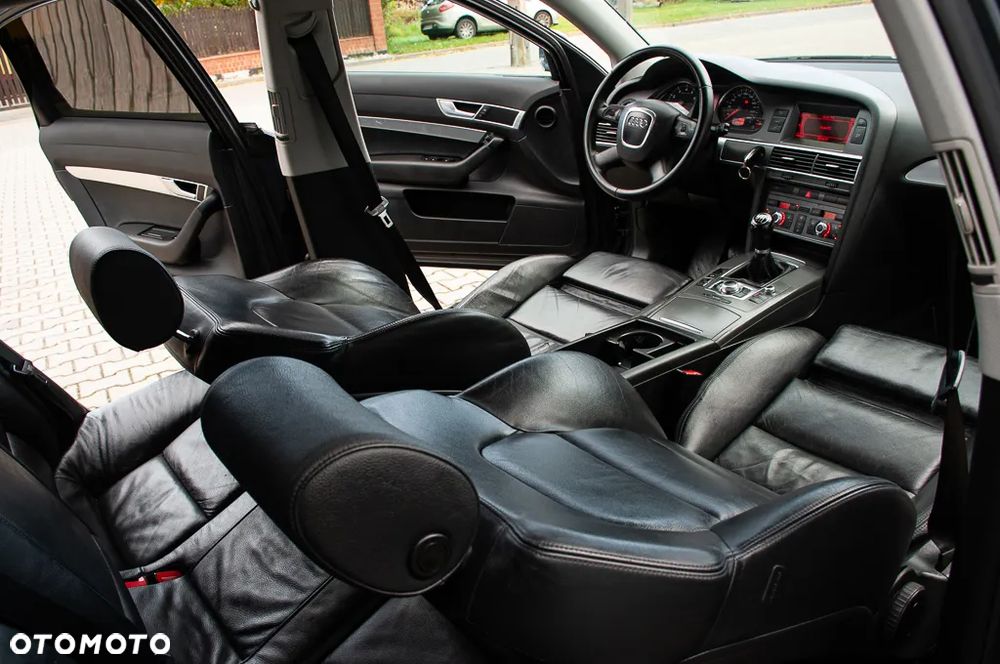 Audi A6 Limousine 2.4 - 25