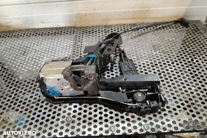 Broasca usa fata dreapta 2S61-A21978-A 2S61-A21978-A Ford Fiesta 5 [2 - 3
