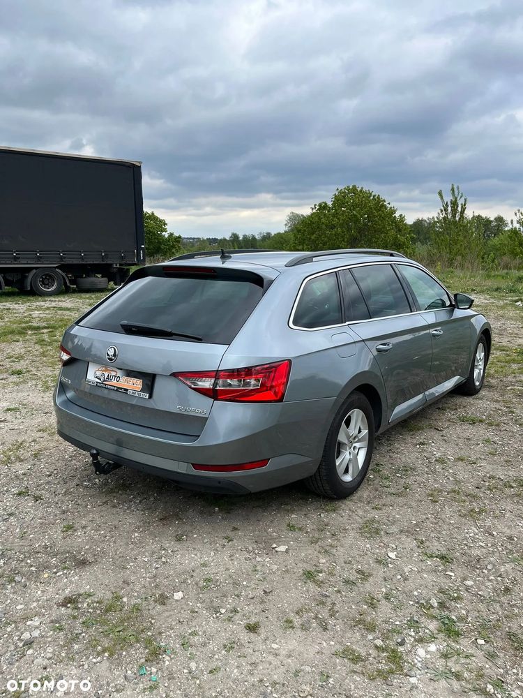 Skoda Superb 1.6 TDI Style - 2